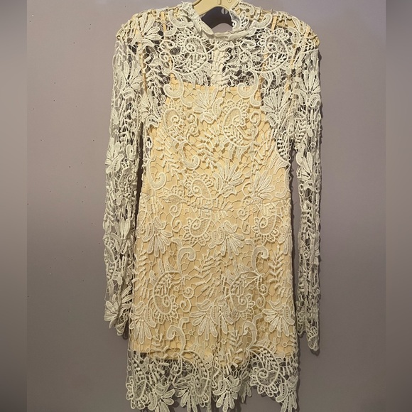 White Crochet Lace Romper - Picture 1 of 7